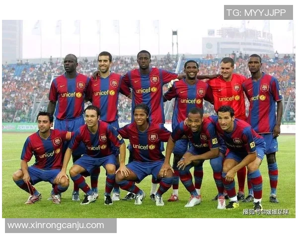 重庆足球队团队协作在欧冠赛事中的重要性与启示探讨