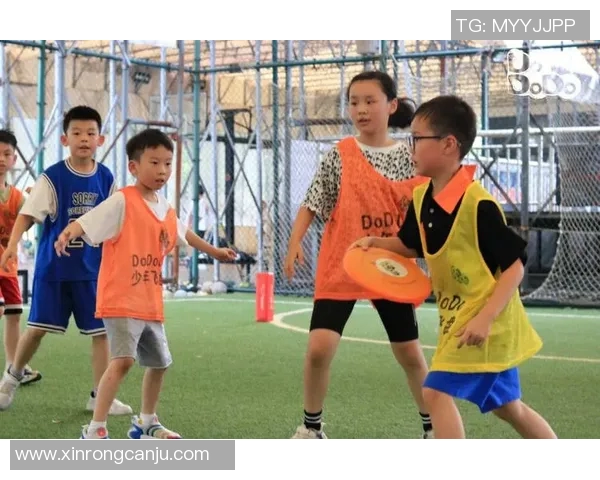 重庆飞盘队的阵地战体育解析与运动飞盘的热潮探讨