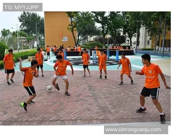 实时新闻深度对话杨丽揭秘她的足球人生与梦想追逐之路 实时新闻深度对话杨丽揭秘她的足球人生与梦想追逐之路